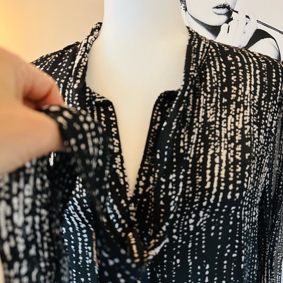 7 For All Mankind Black and White Shirt - Picture 8 of 9